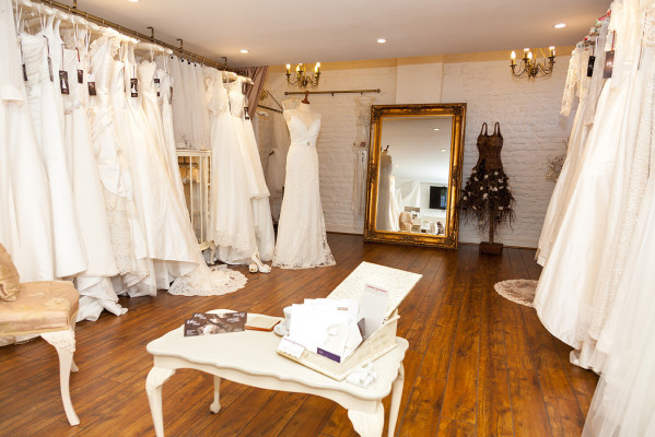 The Vow Wedding Boutique
 Vow Bridal Gallery