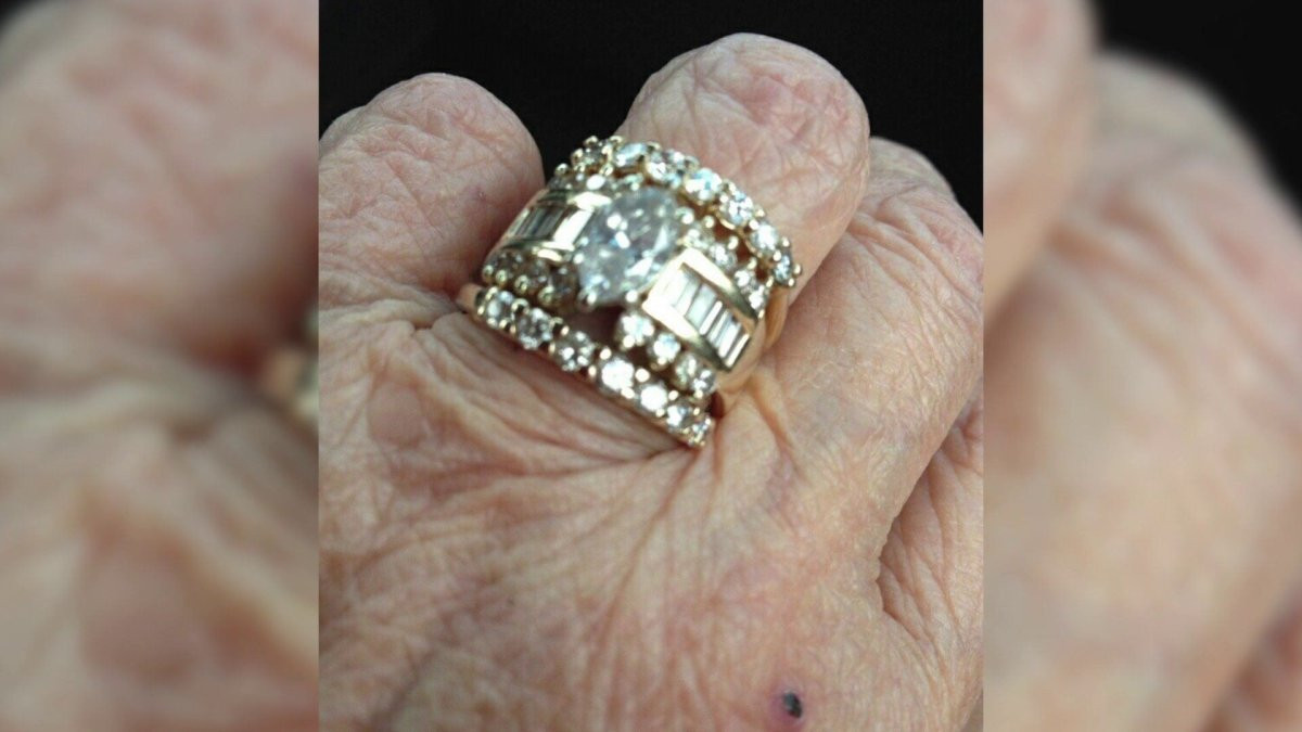 The Wedding Ring Shop
 Pawn shop that bought dying 78 year old’s stolen wedding
