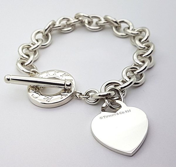 Tiffany And Co Heart Bracelet
 Tiffany & Co 925 Sterling Silver Heart Charm Toggle