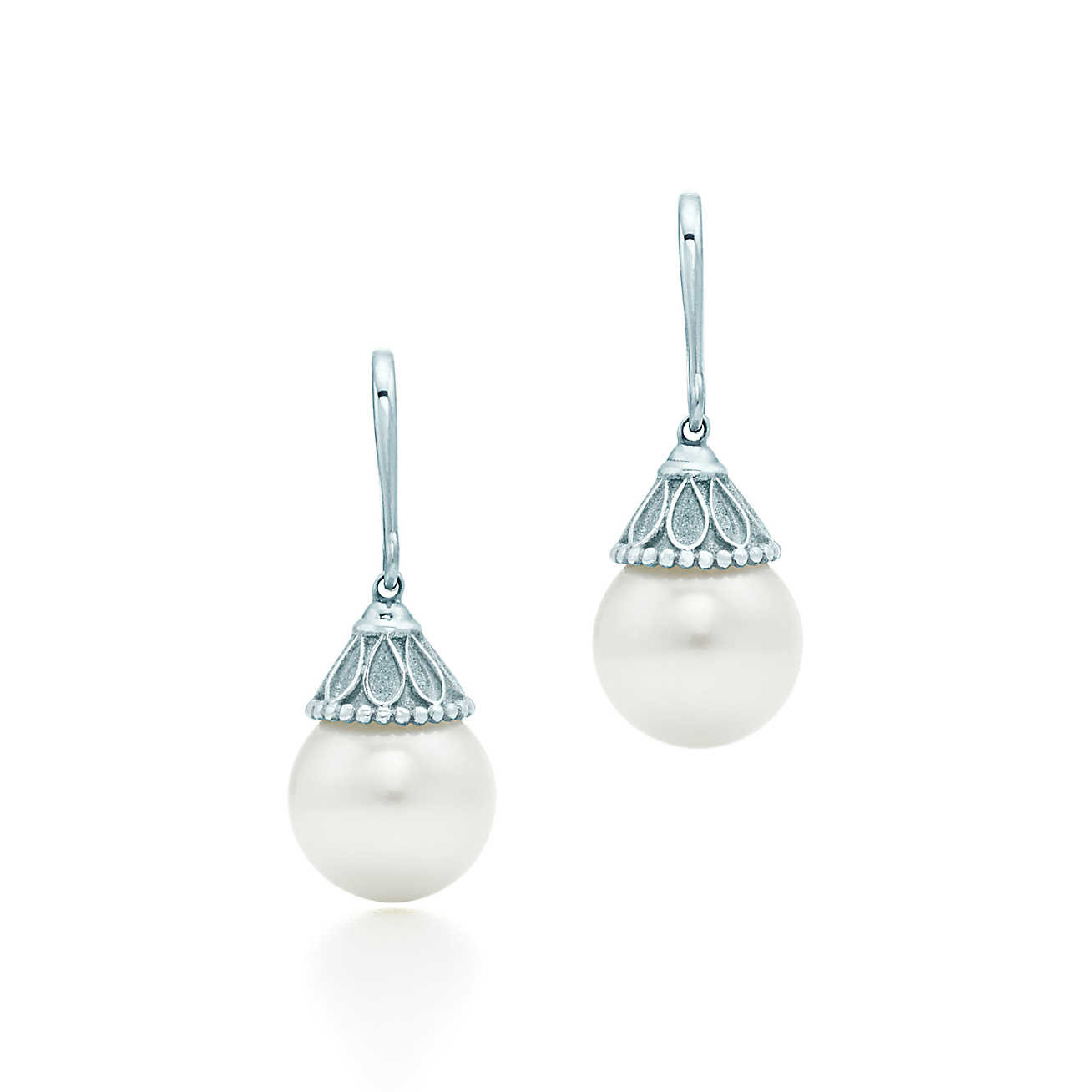 Tiffany Pearl Earrings
 Ziegfeld Collection pearl earrings in sterling silver