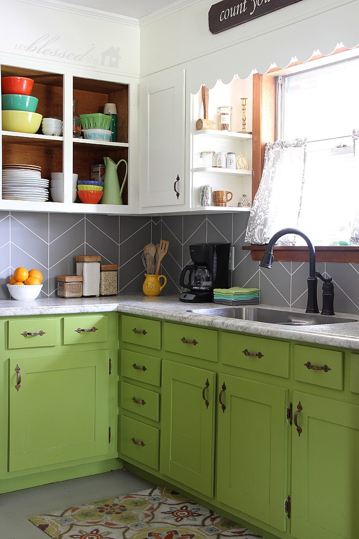 Tile Kitchen Backsplash
 DIY Kitchen Backsplash Ideas