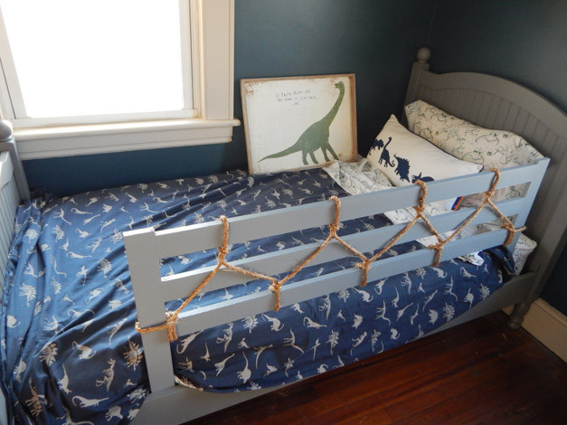 Toddler Bed Rails DIY
 7 DIY Bed Rails for Toddler Cool DIYs