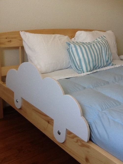 Toddler Bed Rails DIY
 Super cute toddler bed rails maybe for an aviator room