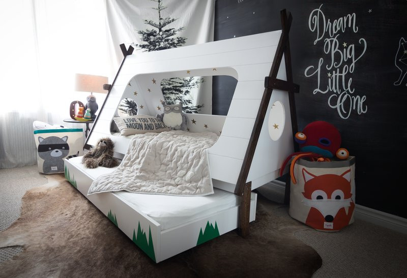 Toddler Bed Tent DIY
 DIY Toddler Bed in Shape of a Tent – Kids TeePee Trundle