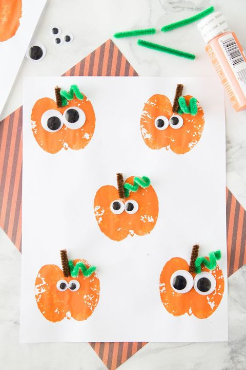 Toddlers Art And Craft Ideas
 25 Easy Halloween Crafts for Kids Fun Halloween Kids DIY