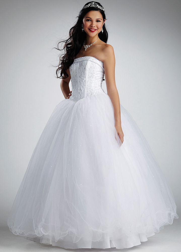 Tulle Ball Gown Wedding Dress
 David s Bridal SAMPLE Strapless Tulle Ball Gown Wedding