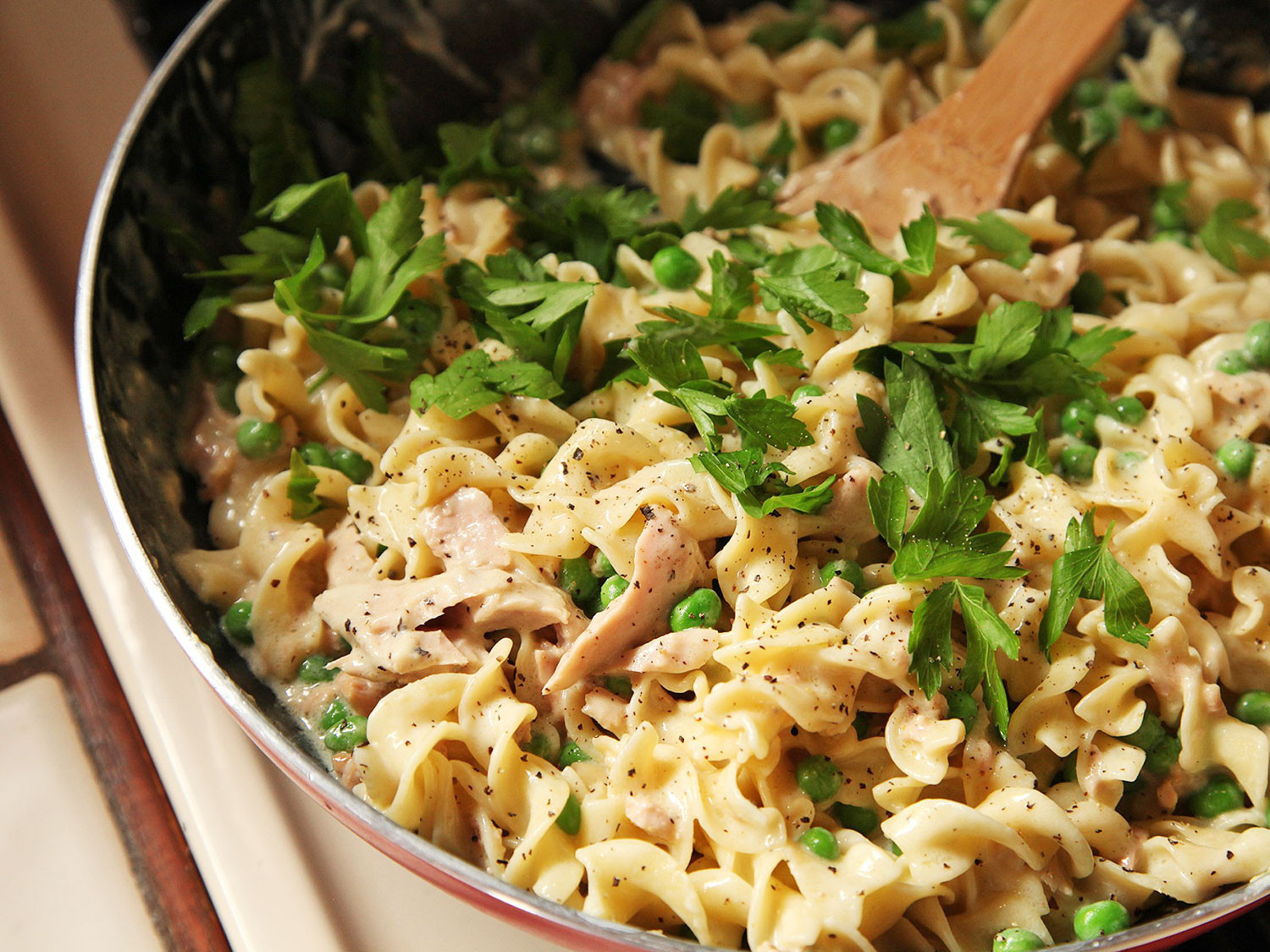 Tuna And Noodles Recipe
 Easy e Pot No Knife Lighter Tuna Noodle Casserole