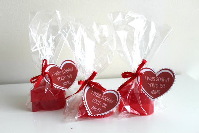 Valentine Office Gift Ideas
 10 Free or Cheap Valentine s Day Gifts A Biblical Marriage