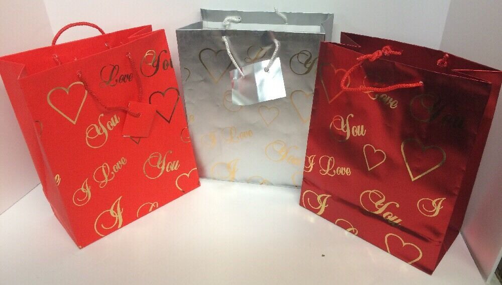 Valentines Gift Bag Ideas
 12 Valentine Gift Bags "I Love You" Paper Gift Bag