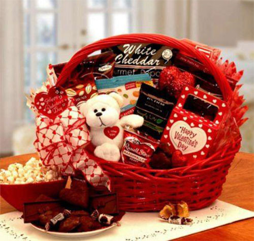 Valentines Gift Ideas For My Wife
 15 Valentine s Day Gift Basket Ideas For Husbands Wife