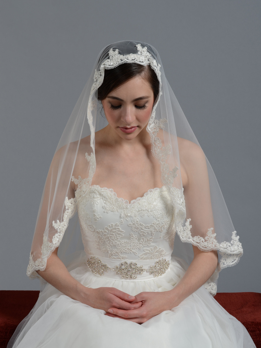 Veil In Wedding
 Mantilla veil fingertip chapel alencon lace wedding veil V027