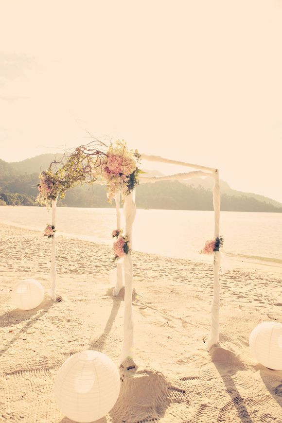 Vintage Beach Wedding
 Graceful Vintage Beach Wedding Décor – Beach Wedding Tips
