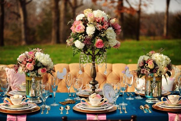 Vintage Engagement Party Ideas
 English Romance Elegant Vintage Garden Wedding Theme