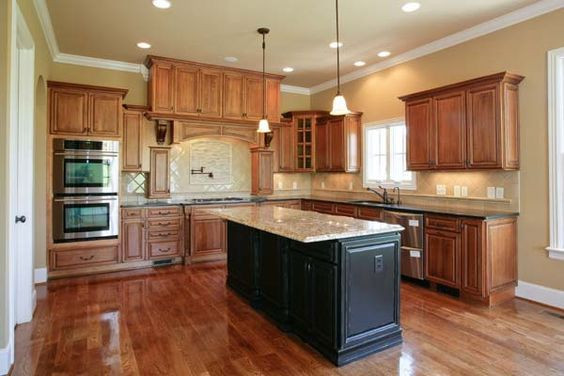 Wall Colors For Kitchen
 Best Kitchen Paint Colors with Maple Cabinets 21