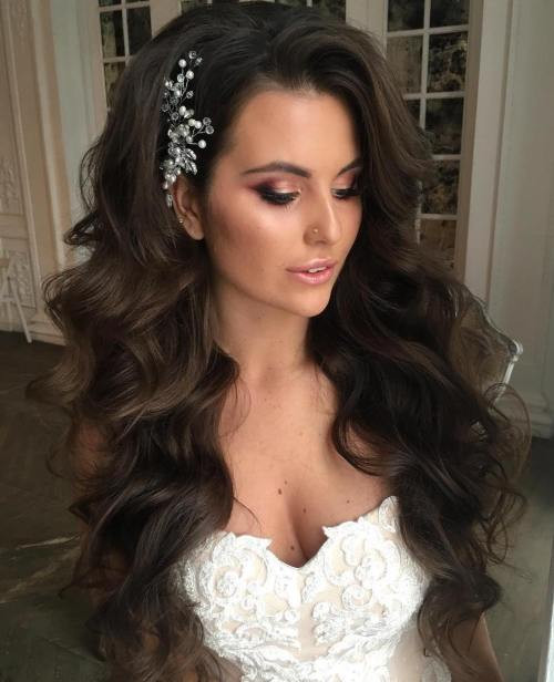 Wavy Bridesmaid Hairstyles
 40 Gorgeous Wedding Hairstyles for Long Hair