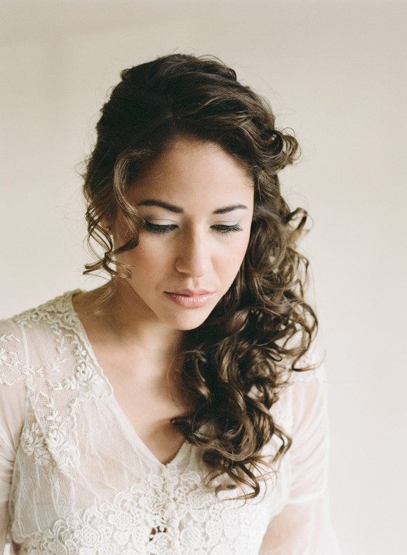 Wavy Bridesmaid Hairstyles
 33 Modern Curly Hairstyles That Will Slay on Your Wedding