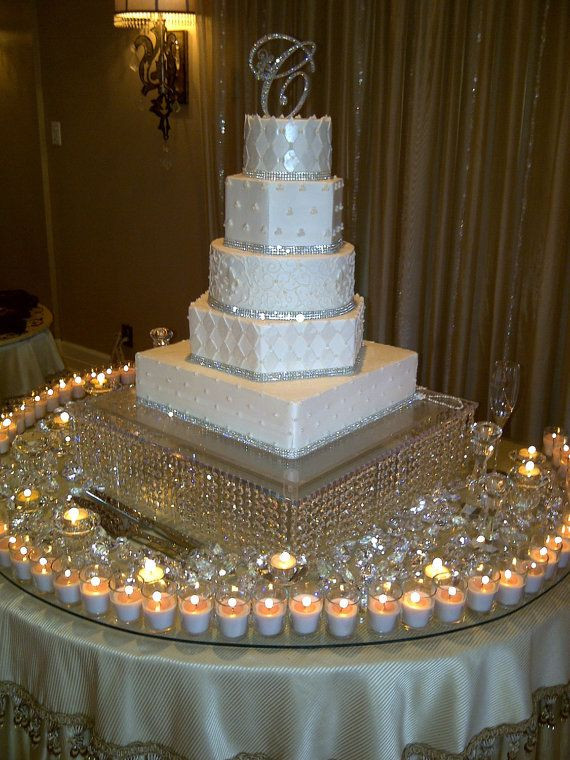 Wedding Cake Table Decoration Ideas
 Stunning Wedding Cake Table Skirt Décor Ideas