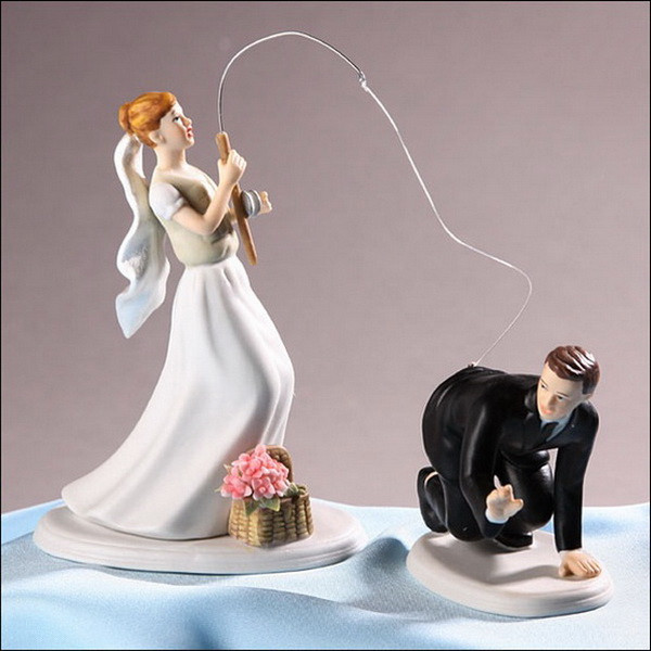 Wedding Cake Toppers Funny
 5 Incredible Wedding Cake Topper Designs To Inspire