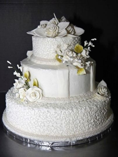 Wedding Cakes Columbus Ohio
 Resch s Bakery Wedding Cake Columbus OH WeddingWire