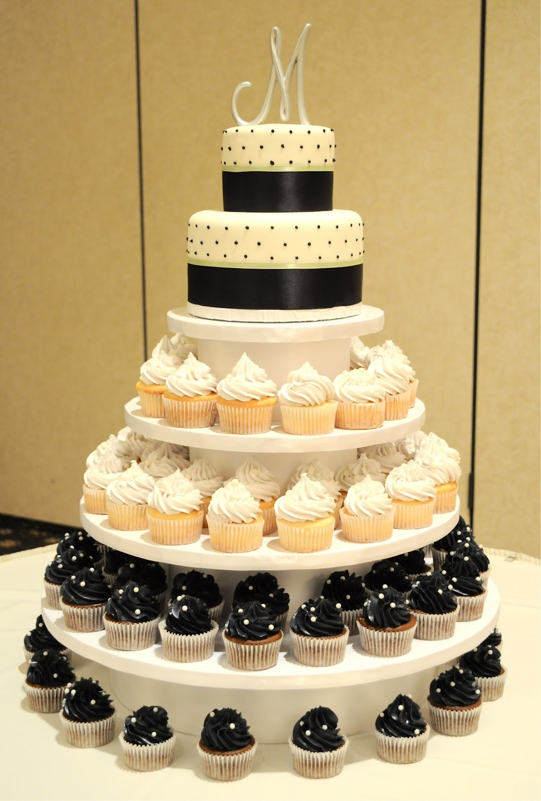 Wedding Cakes Cupcakes
 MegMade Cakes