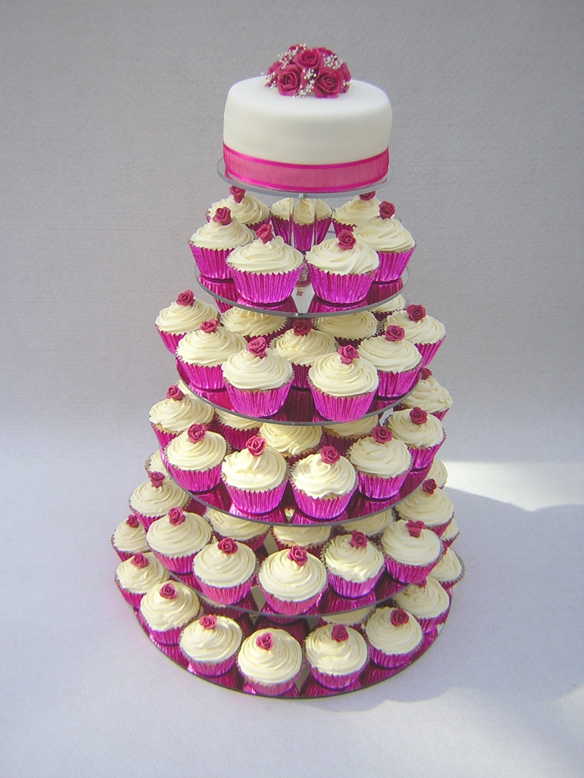 Wedding Cakes Cupcakes
 Memorable Wedding Cupcake Wedding Cakes A Small But
