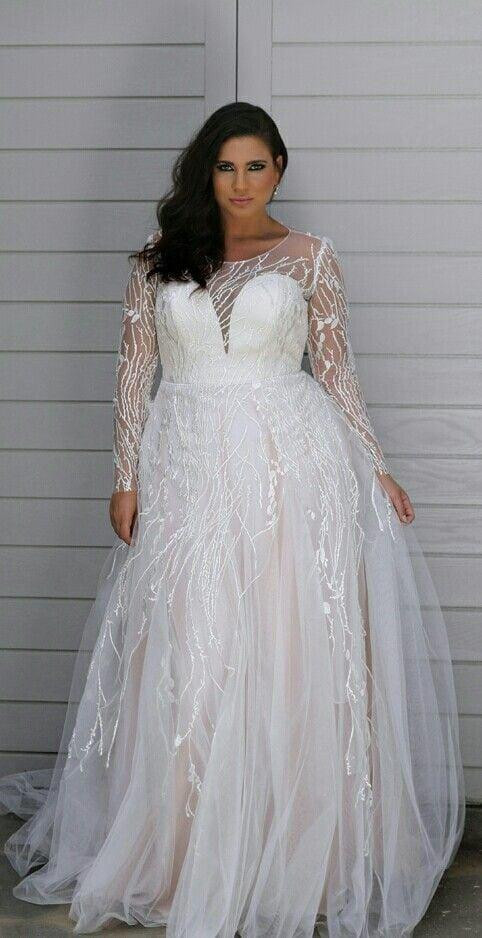 Wedding Dresses Plus Size With Sleeves
 Unique plus size wedding dresses for the curvy bride from