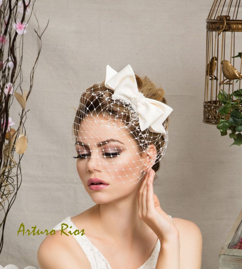 Wedding Fascinators With Veil
 Cute ivory Bridal Bow with veil Wedding hat by
