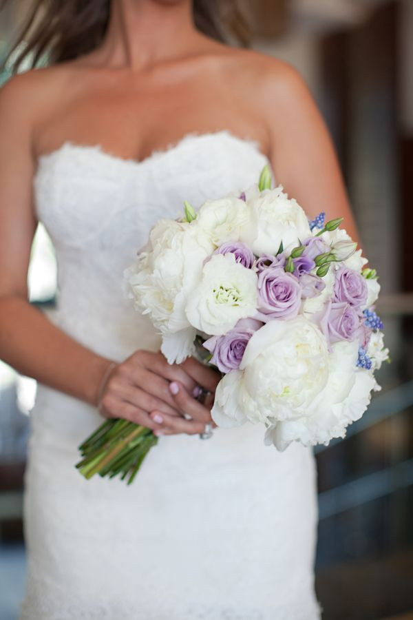 Wedding Flowers Prices
 How Much Wedding Flowers Really Cost – 12 Ways to Save Big