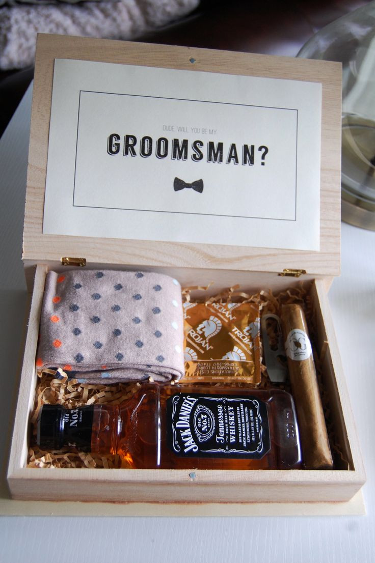 Wedding Gift For Groomsmen
 DIY "Will you be my groomsman " boxes