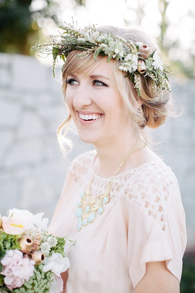 Wedding Hair With Flowers
 15 Ways to Wear Flowers in Your Hair at a Wedding