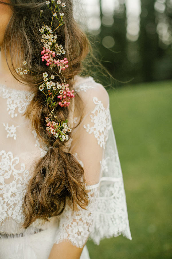 Wedding Hair With Flowers
 20 Gorgeous Wedding Hairstyles with Flowers EverAfterGuide