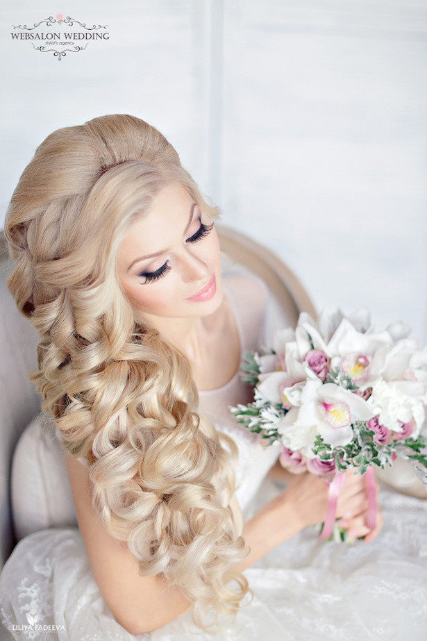 Wedding Hairstyle Bridesmaid
 10 Glamorous Wedding Hairstyles You ll Love Belle The
