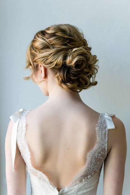 Wedding Hairstyle For Curly Hair
 15 Sweet And Cute Wedding Hairstyles For Medium Hair
