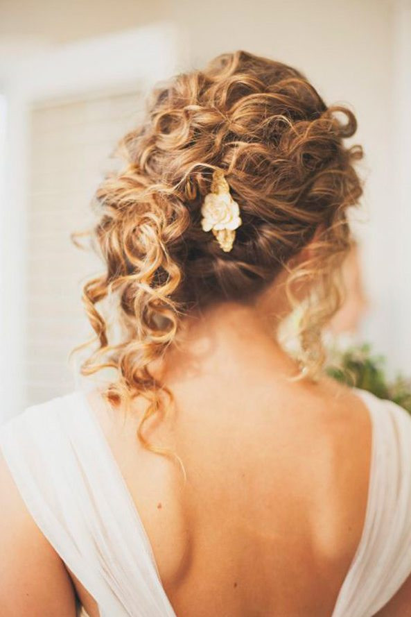 Wedding Hairstyle For Curly Hair
 33 Modern Curly Hairstyles That Will Slay on Your Wedding