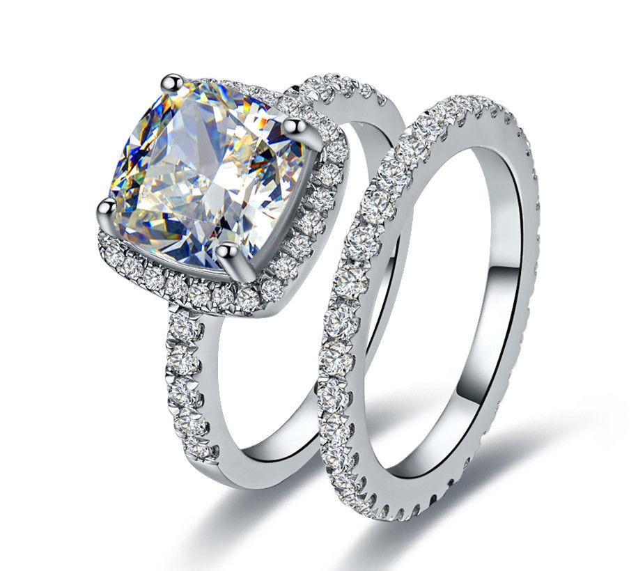 Wedding Rings Women
 Princess Cut Diamond Ring Classic Halo Style Cushion Shape