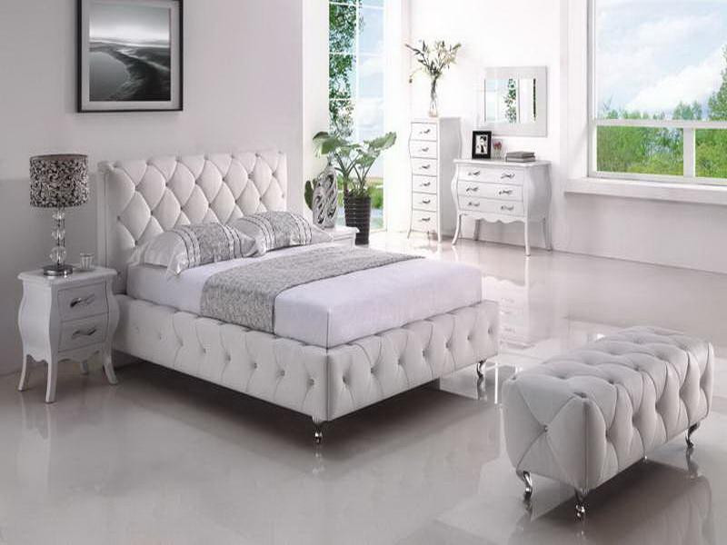White Master Bedroom Furniture
 Amazing White Bedroom Furniture Decorating Ideas