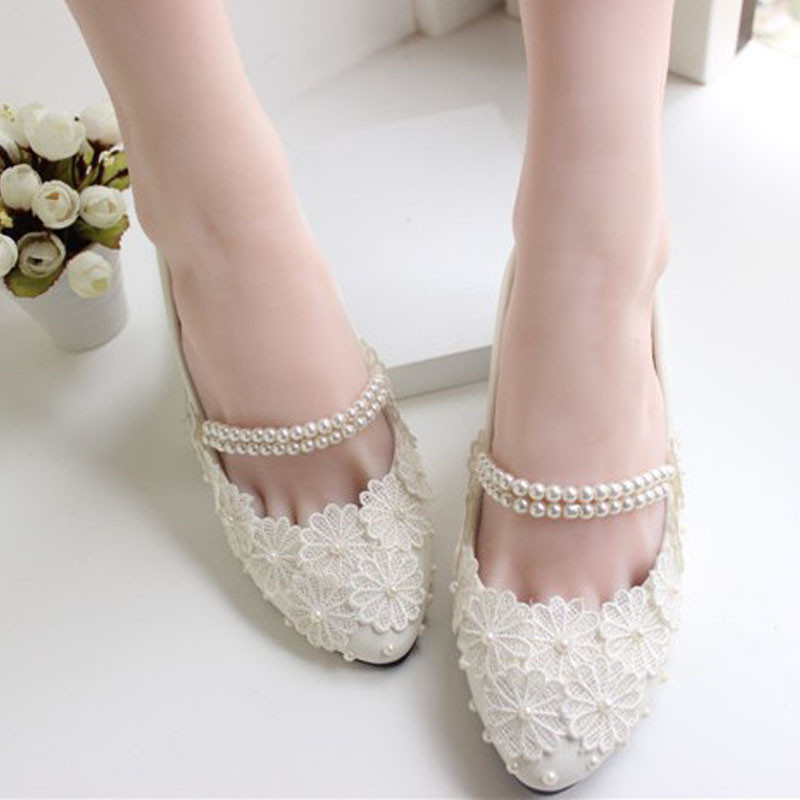 White Wedding Shoes Flats
 Flat heel white silk floral wedding shoes bridal beading