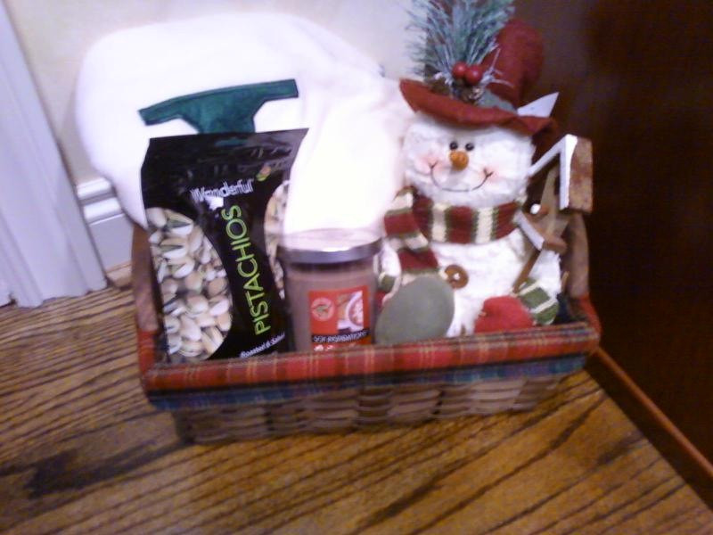 Winter Themed Gift Basket Ideas
 15 t baskets perfect for the holidays Fashion meets Food