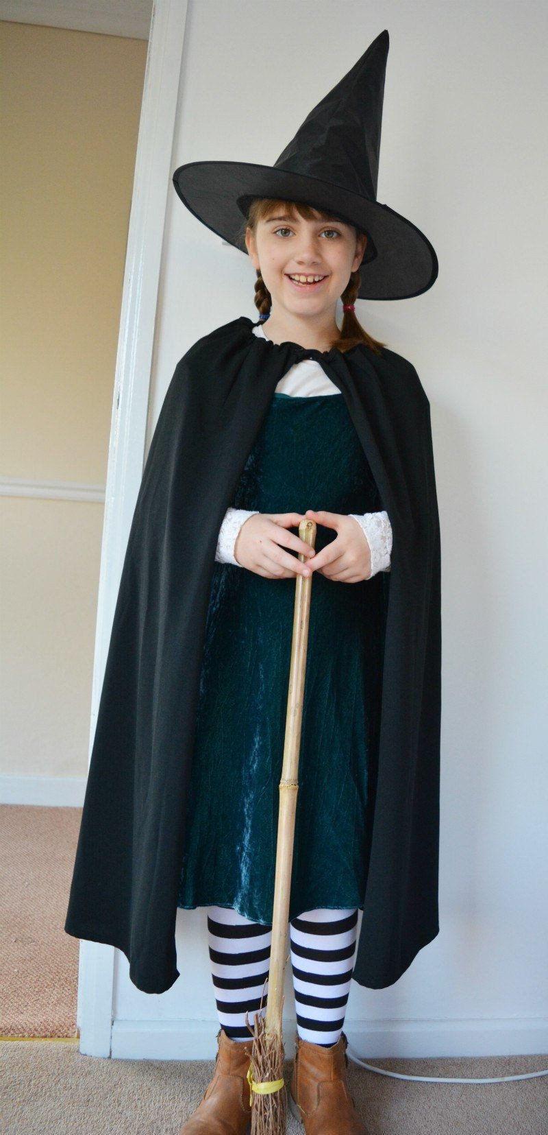 Witch Costume DIY
 Worst Witch Costume DIY Cape