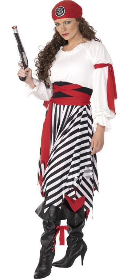 Woman Pirate Costume DIY
 Best 25 La s pirate costume ideas on Pinterest