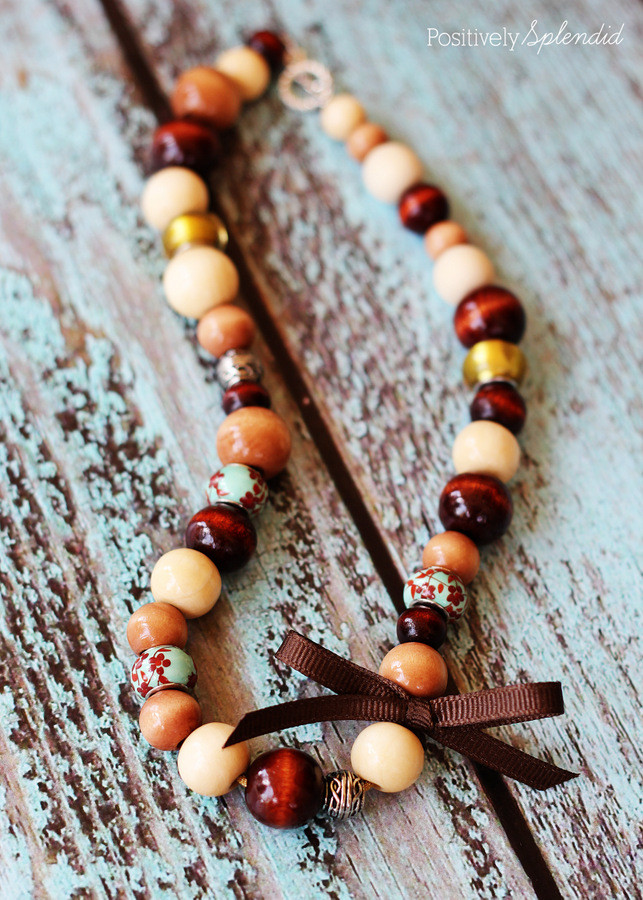 Wooden Bead Necklace
 DIY Wood Bead Necklace