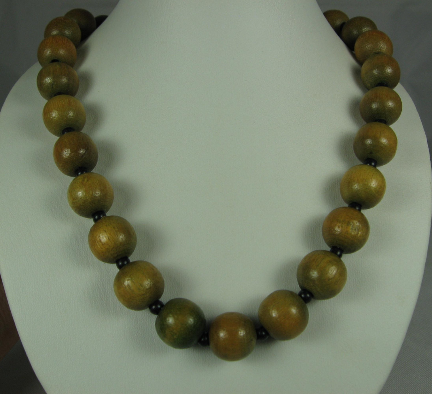 Wooden Bead Necklace
 Vintage Brown Green Wood Bead Necklace by TheFashionDen on