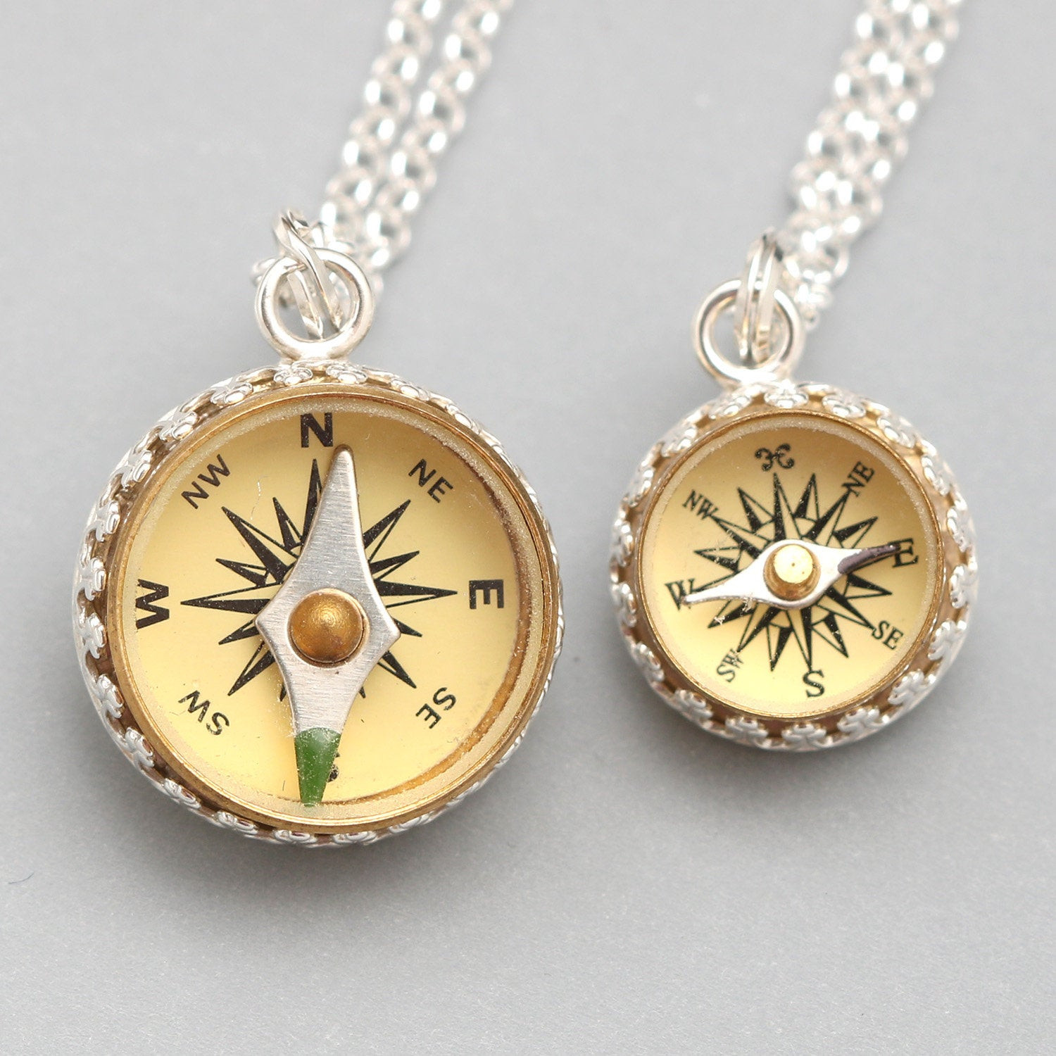 Working Compass Necklace
 Working pass Necklace Sterling Silver pass Pendant