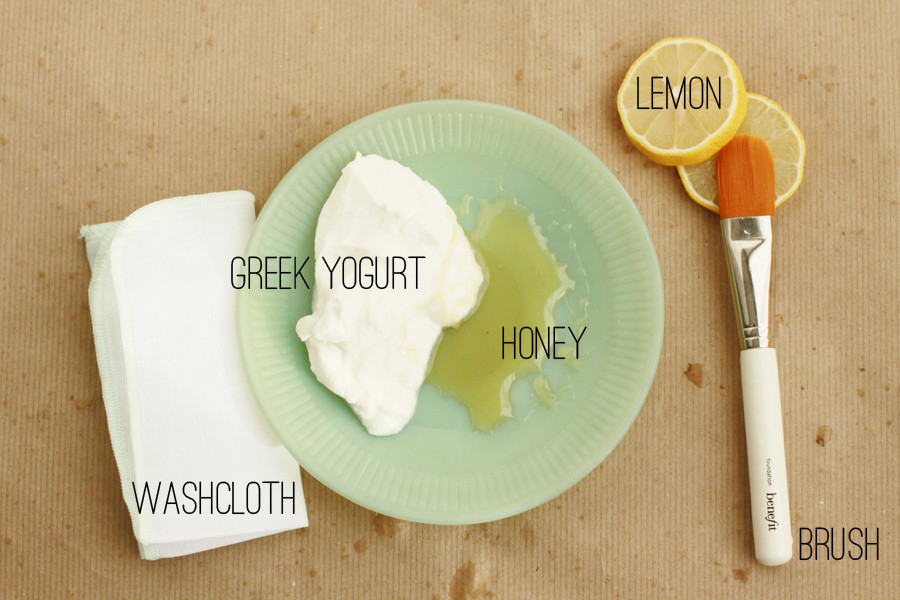 Yogurt Face Mask DIY
 Greek Yogurt Mask
