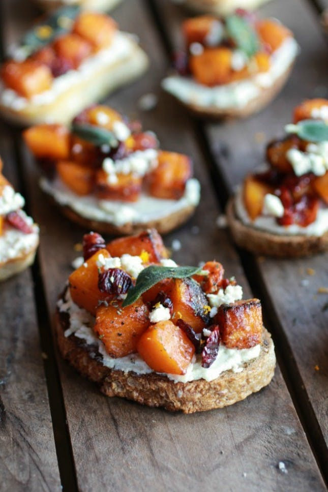 Appetizer Ideas For Thanksgiving
 20 Easy Thanksgiving Appetizer Recipes to Get the Party