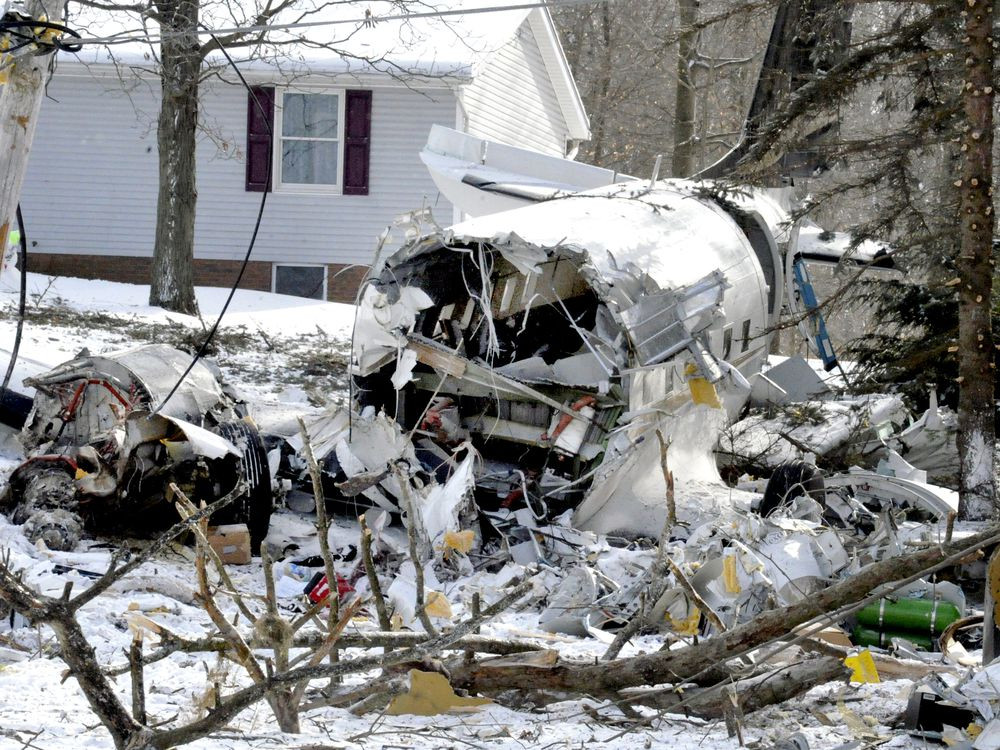 Backyard Flyer Crash
 Plane crashes into front yard of rural Ohio home leaving