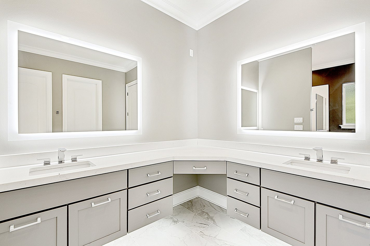 Bathroom Mirror 60 X 36
 Side Lighted LED Bathroom Vanity Mirror 60" x 36