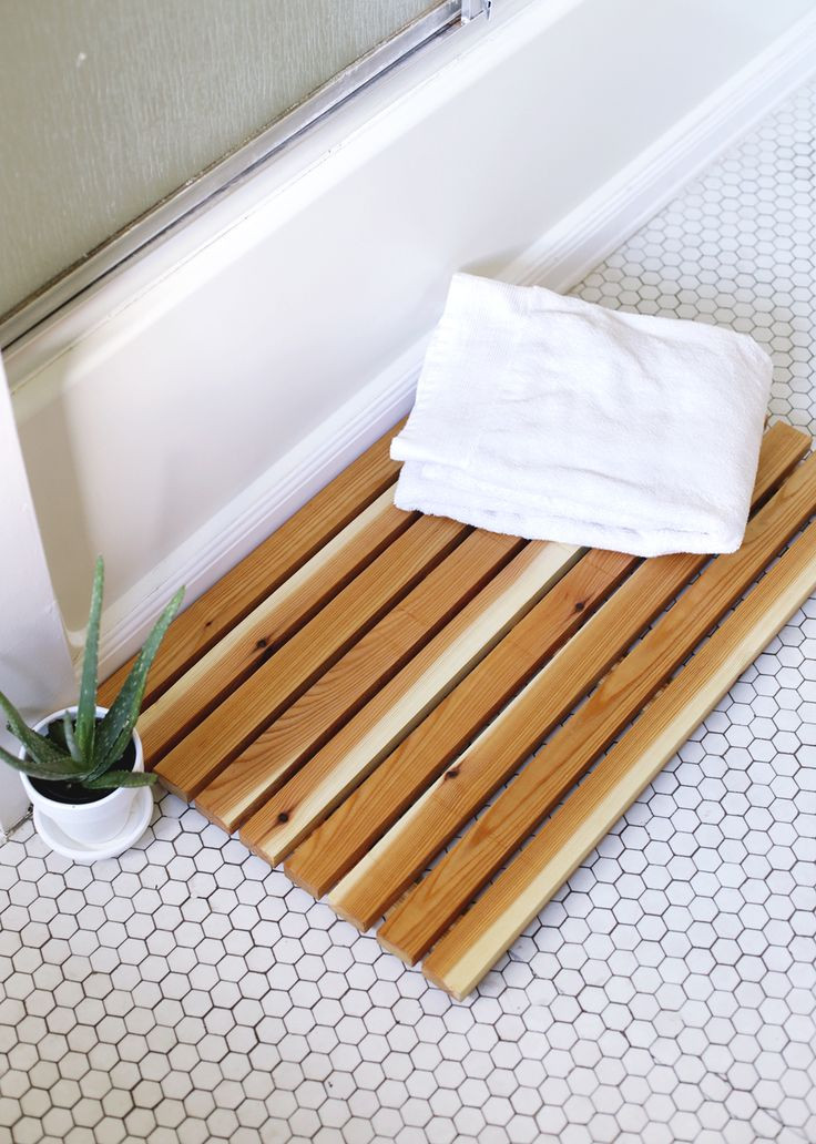 Bathroom Shower Mats
 7 Bath Mat Ideas to Make Your Bathroom Feel More Like a Spa