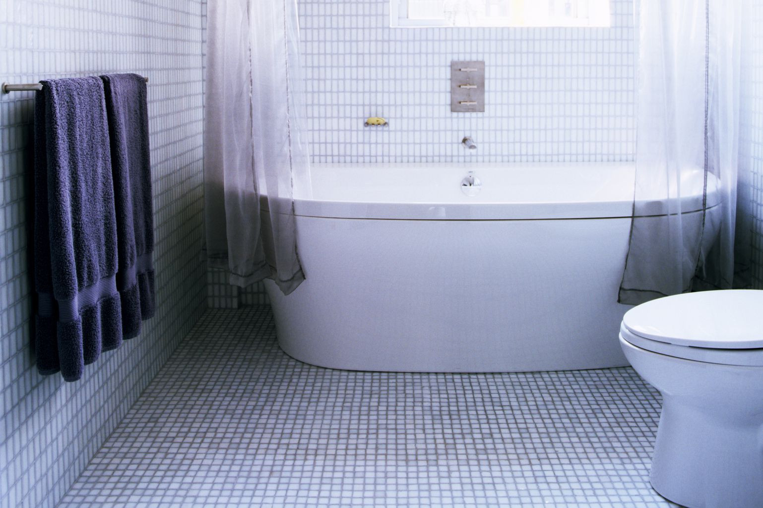 Best Toilets For Small Bathroom
 The Best Tile Ideas for Small Bathrooms