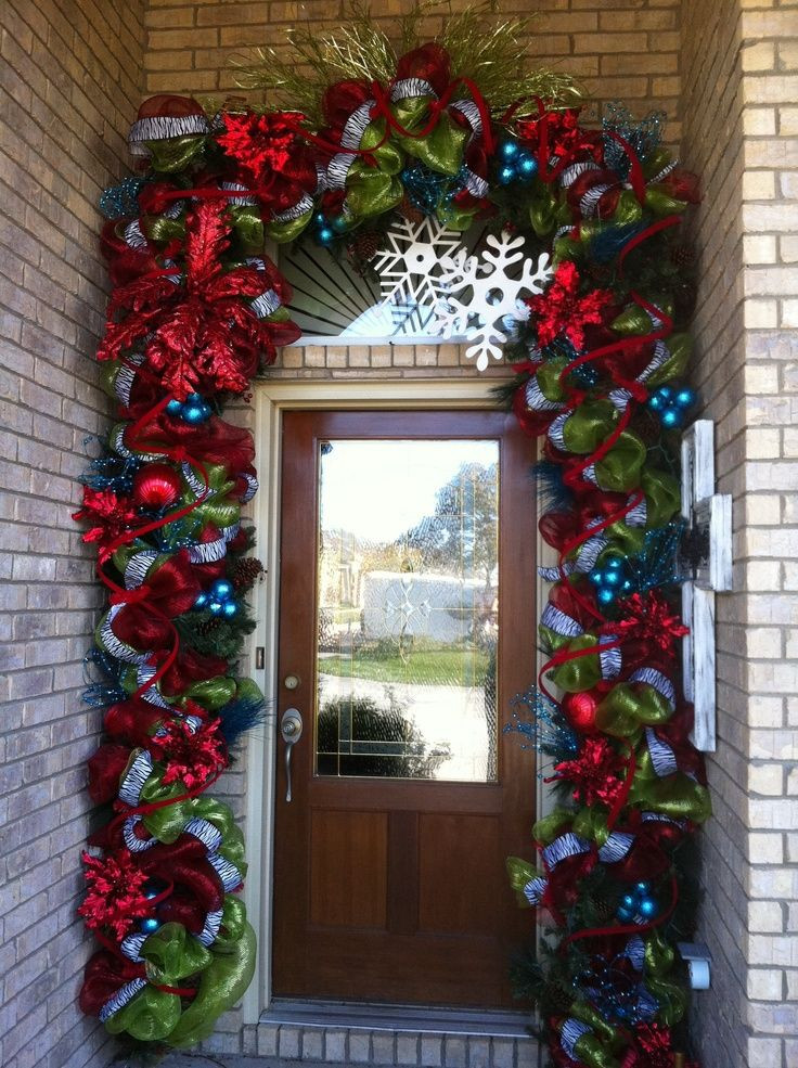 Christmas Door Decoration Ideas
 10 Inexpensive Ways Decorating Your Home For The